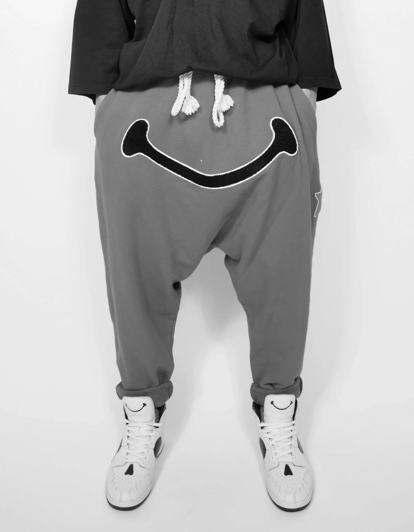 COAP☆Macaroon sweatpants_2color★新作★ Logo Oversized Sweatpants in SUNFADE BOMBSHELL | alexanderwang®